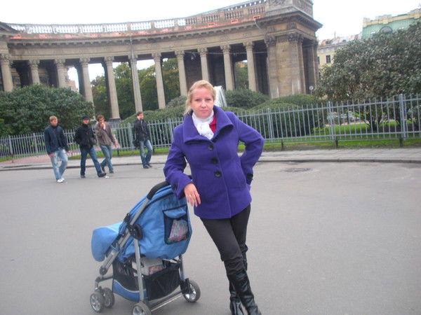 Елена Лазарь