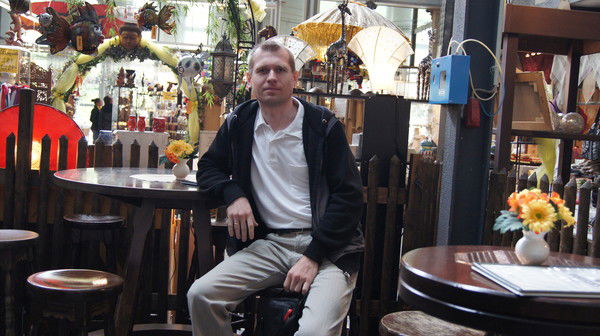 Антон Петров