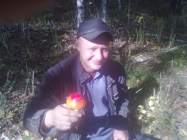 Максим Антонов