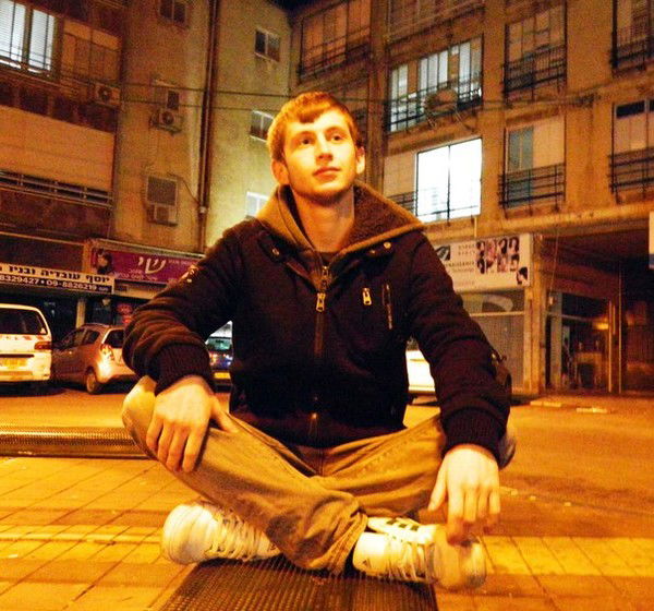 Влад Серегин