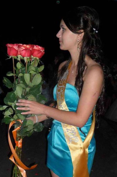 Анютка Емельянова