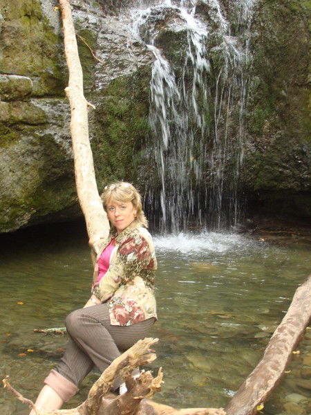 Елена Cахнова