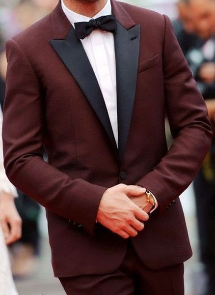 Влад Чариков