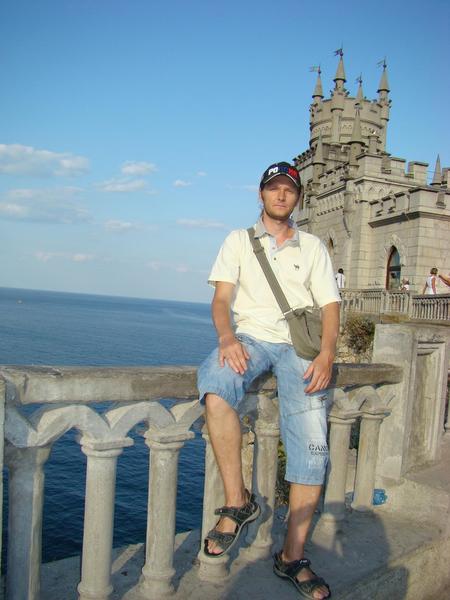 Максим Попов