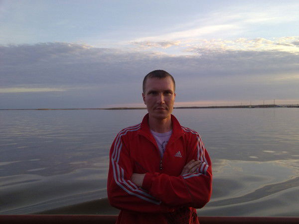 Александр Волос