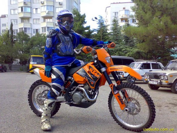 Владимир Кухарь