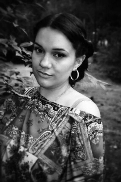 Надежда Попова