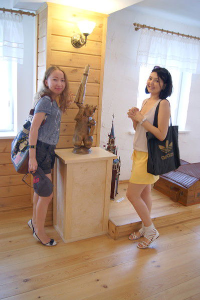 Малика Мукарам