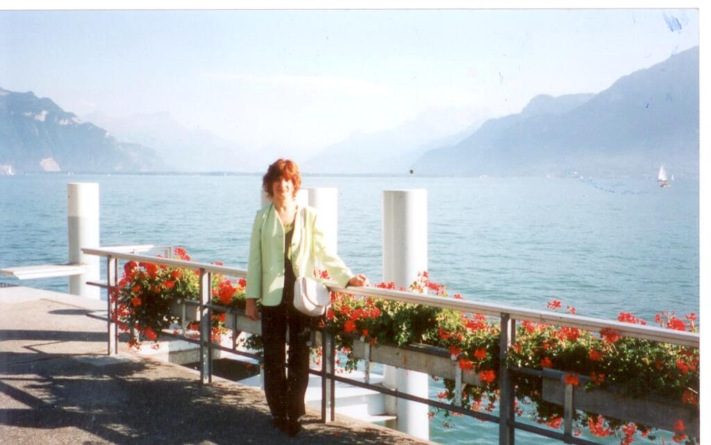 Лена Романова