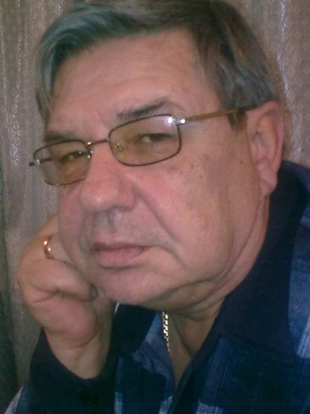 Влад Стоякин