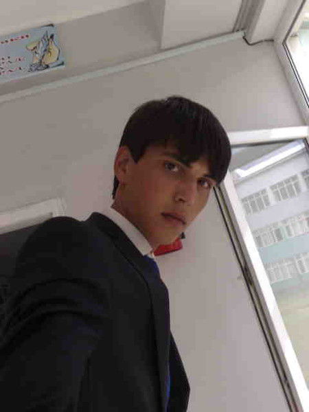 Манучер Аминов