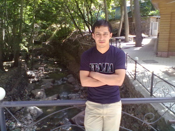 Хуршед Шарипов