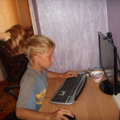 Денис Ушаков