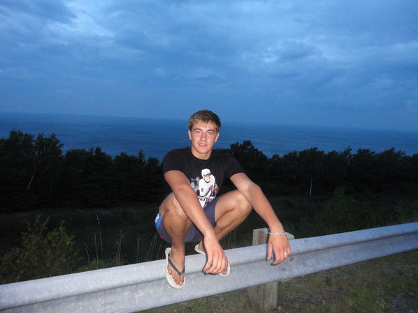 Евгений Шаповалов