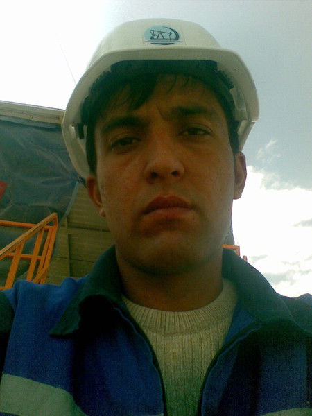 Уткир Очилов