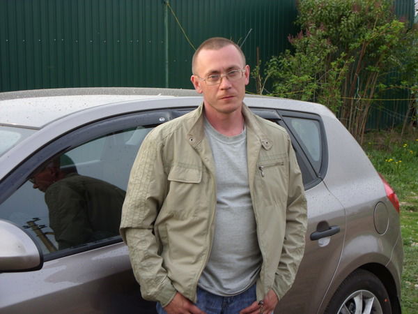 Владимир Холодов