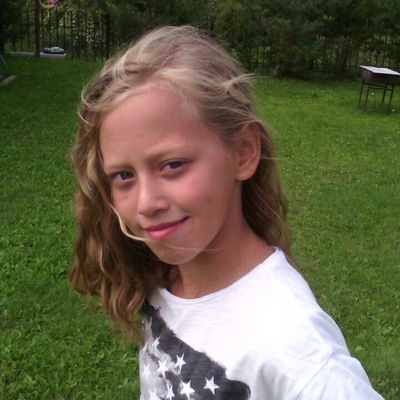 Оля Долгова