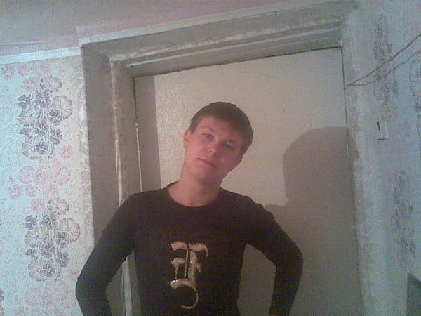 Максим Ступко