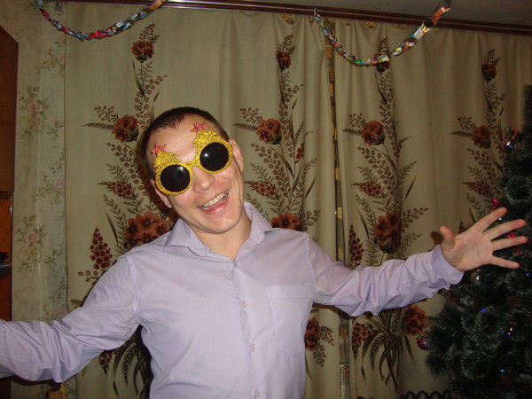 Антон Старченко