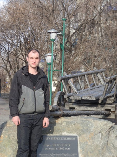 Олег Гомзяков