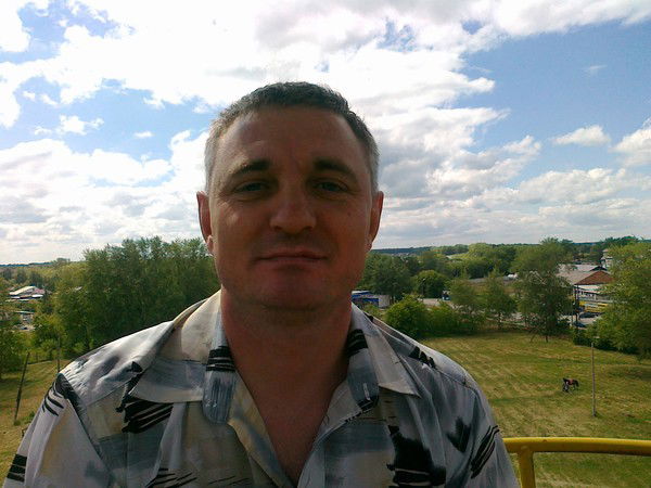 Эдуард Пешков