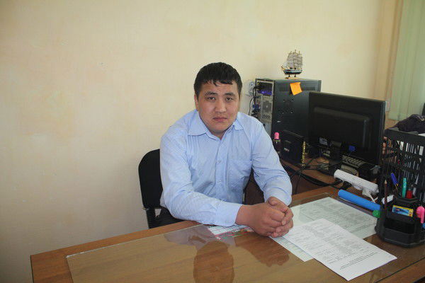 Дуйшобек Жанузаков