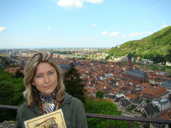 Натали Микиртумова