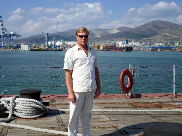 Юрий Морозов