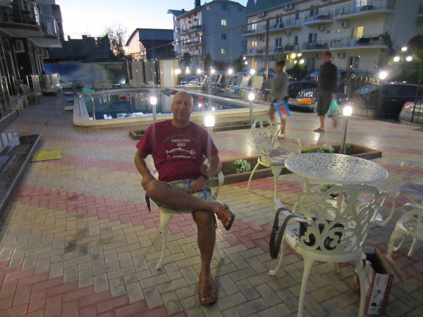 Олег Бузуев