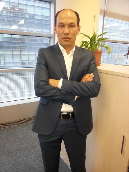 Жандос Кустутинов