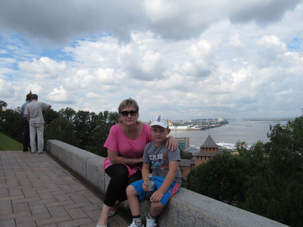 Лариса Гришенкова