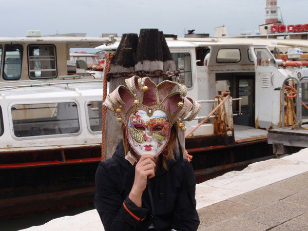 Лена Леденева