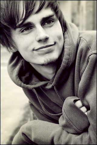 Данил Весенин