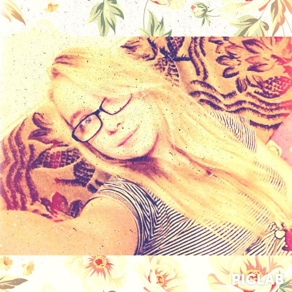 Олечка Есина