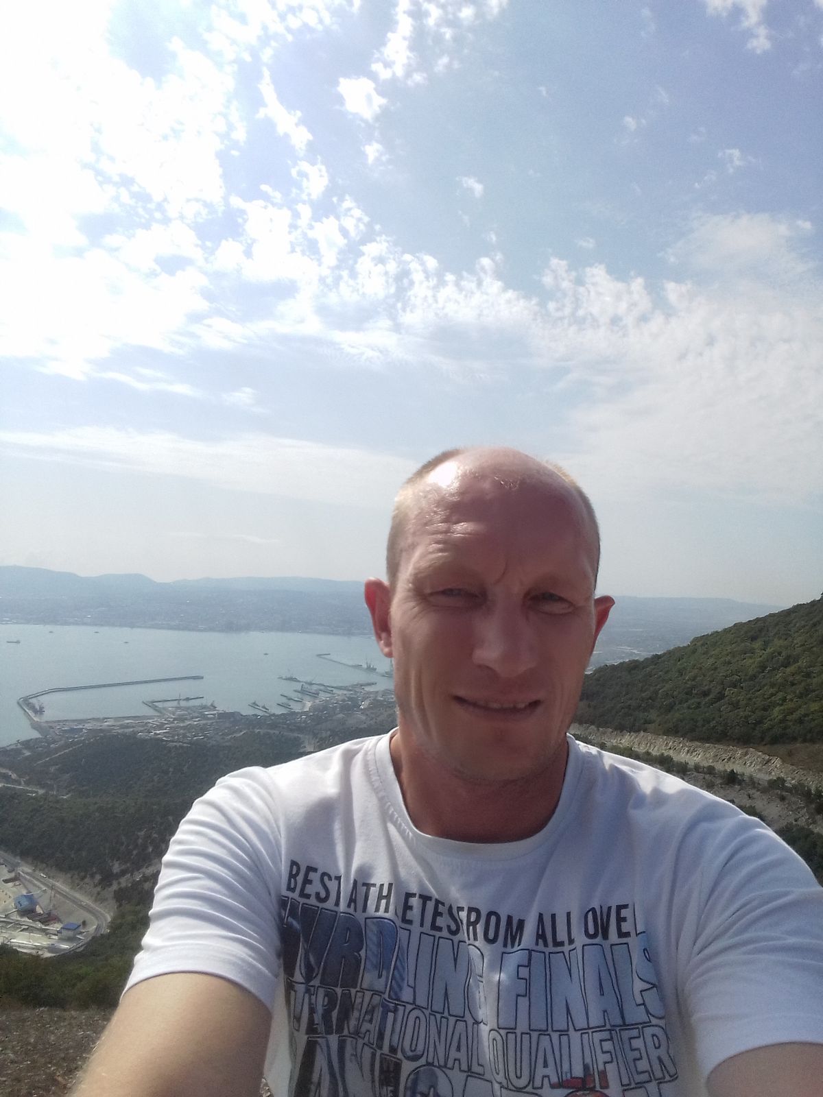 Максим Татарченко