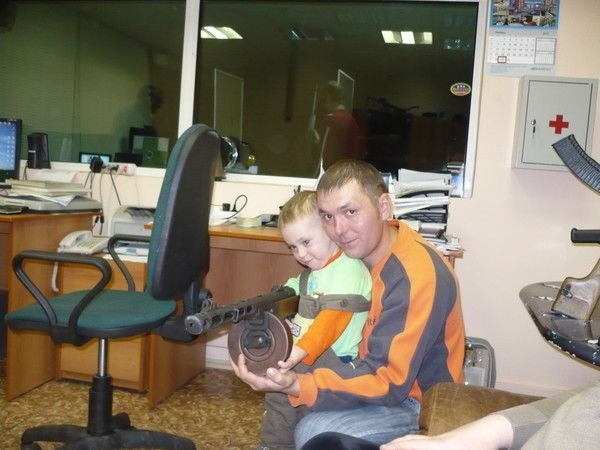 Гена Дмитриев