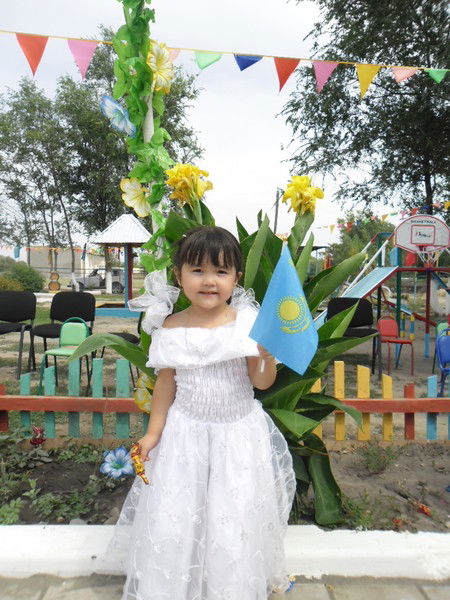 Ляззат Сулейменова