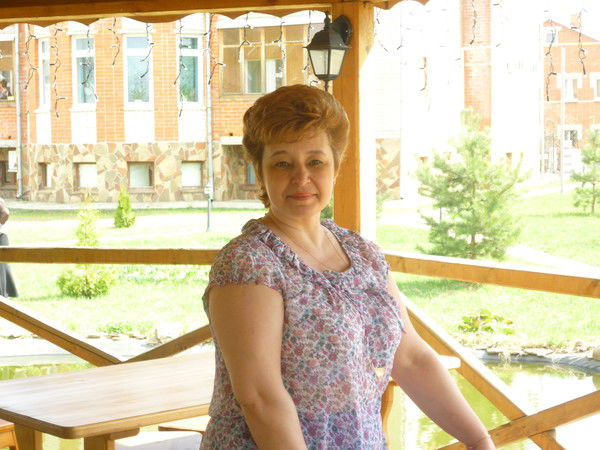 Елена Проничева