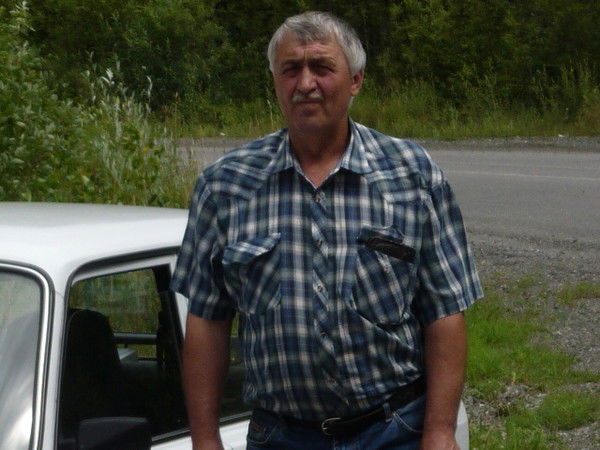 Юрий Разуваев