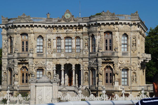 Жанат Жанат