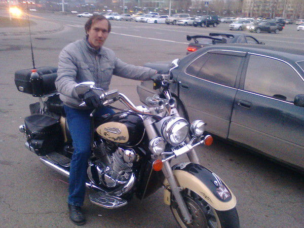 Антон Яковлев