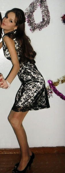 Алёна Попова