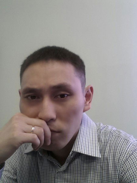 Владимир Петров