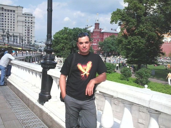 Алишер Назаров