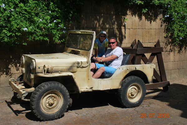 Андрей Шаров