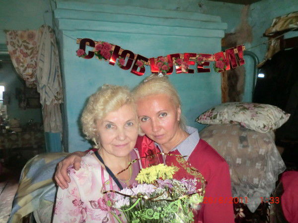 Нина Светлякова