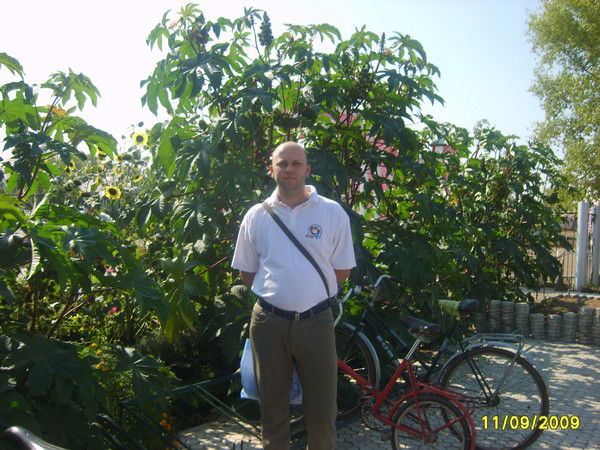 Женя Карачков