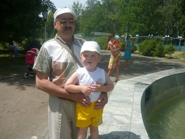 Николай Сажнев