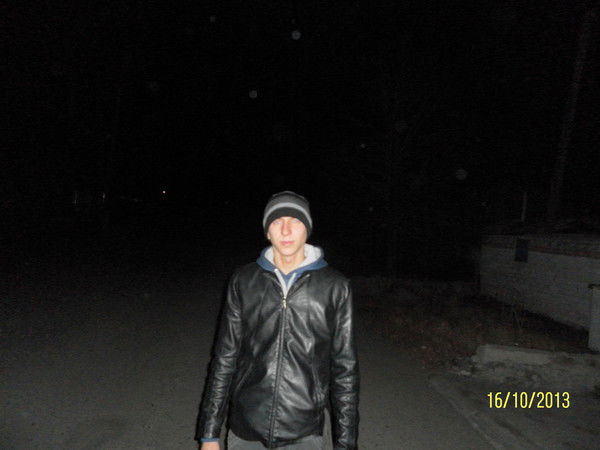 Виктор Ларионов