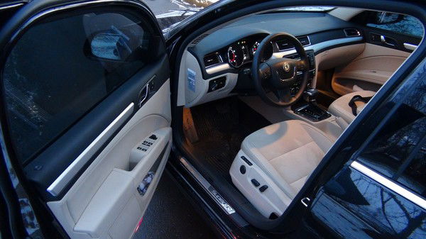 Михаил Агат